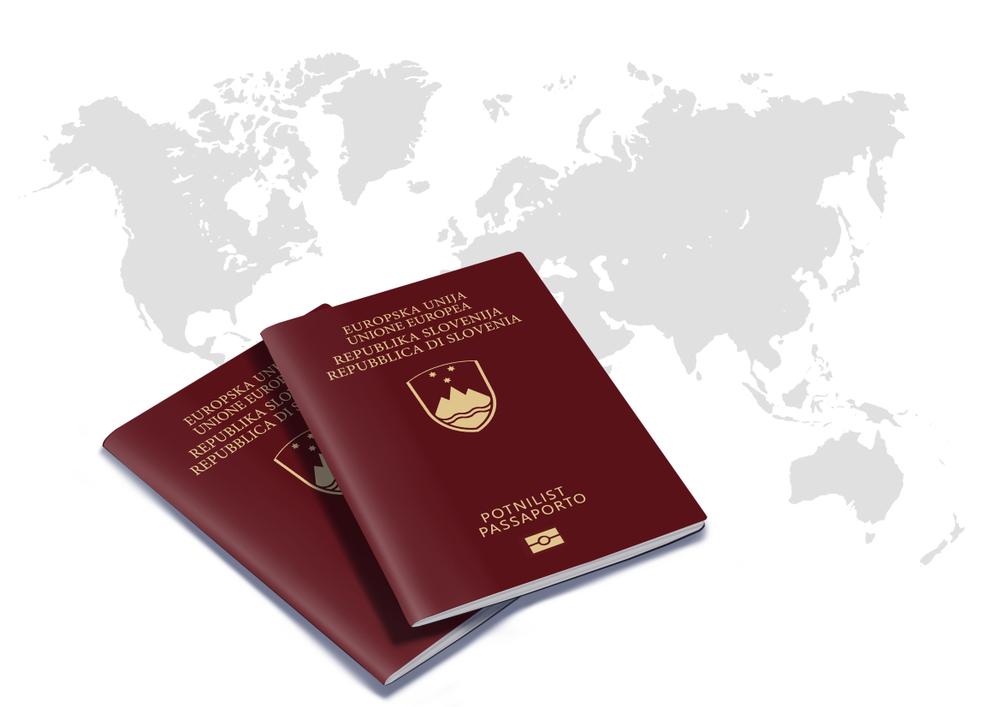 два паспорта Словении